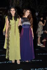 Kajol, Tanisha Mukherjee at Manish Malhotra Show at LFW 2014 opening in Grand Hyatt, Mumbai on 11th March 2014